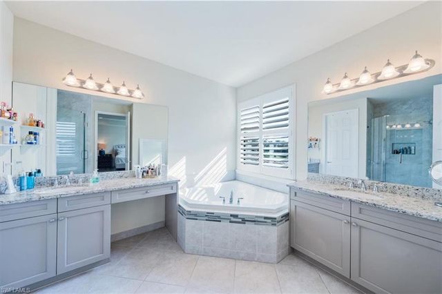 11546 Meadowrun CIR, Fort Myers, FL 33913