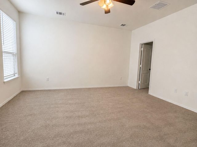 175 Six Shooter DR, Kyle, TX 78640