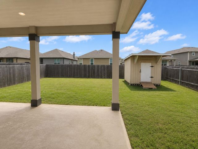 175 Six Shooter DR, Kyle, TX 78640