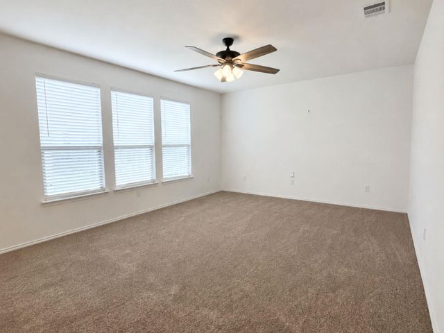 175 Six Shooter DR, Kyle, TX 78640