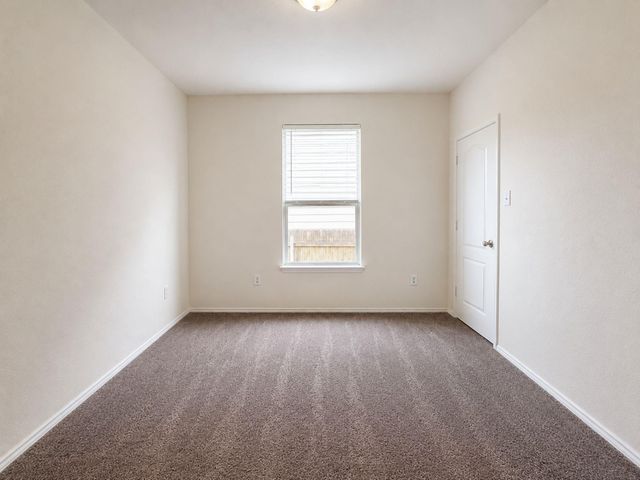 175 Six Shooter DR, Kyle, TX 78640