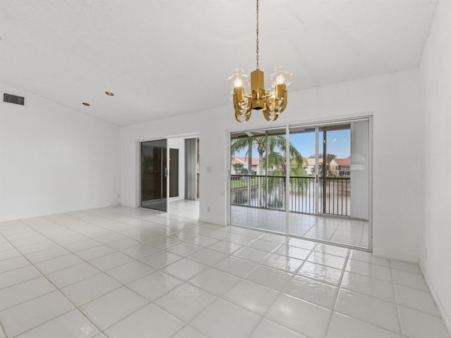 14383 Via Royale 3, Delray Beach, FL 33446