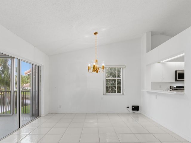 14383 Via Royale 3, Delray Beach, FL 33446