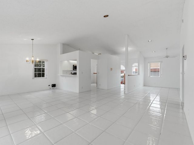 14383 Via Royale 3, Delray Beach, FL 33446