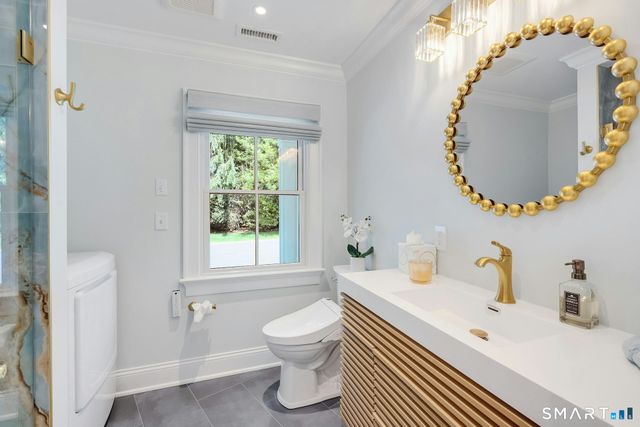 164 Stanwich Road, Greenwich, CT 06830