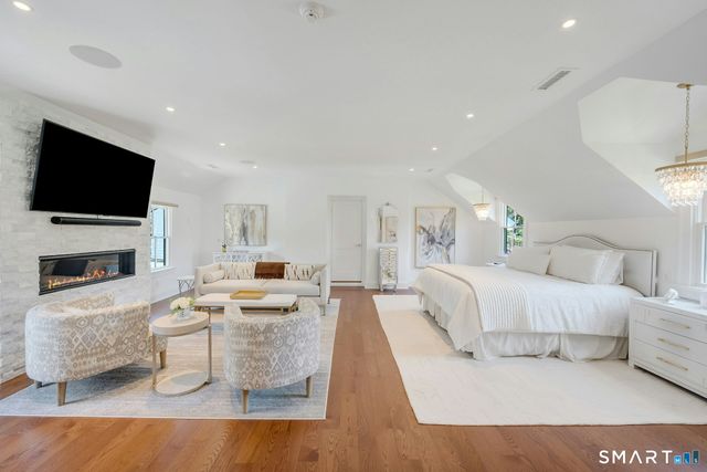 164 Stanwich Road, Greenwich, CT 06830