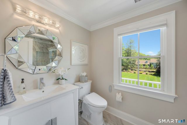 164 Stanwich Road, Greenwich, CT 06830