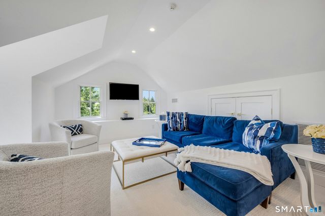 164 Stanwich Road, Greenwich, CT 06830