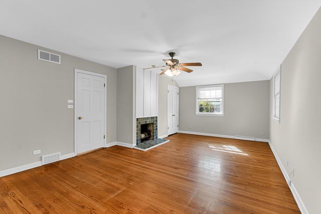 106 Cornwall Drive, Crete, IL 60417