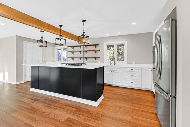 106 Cornwall Drive, Crete, IL 60417