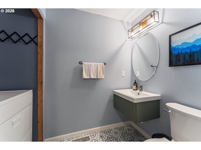 10731 Sw CANTERBURY Ln 103, Portland, OR 97224