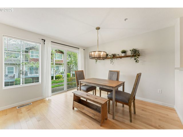 10731 Sw CANTERBURY Ln 103, Portland, OR 97224