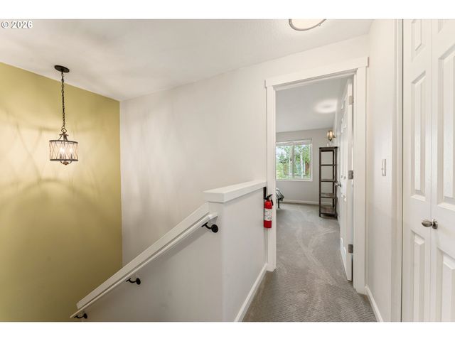 10731 Sw CANTERBURY Ln 103, Portland, OR 97224