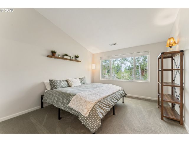 10731 Sw CANTERBURY Ln 103, Portland, OR 97224