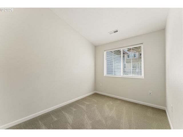 10731 Sw CANTERBURY Ln 103, Portland, OR 97224