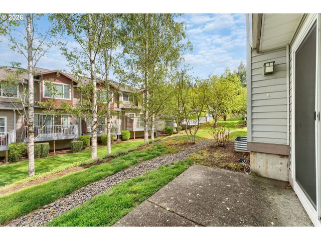 10731 Sw CANTERBURY Ln 103, Portland, OR 97224
