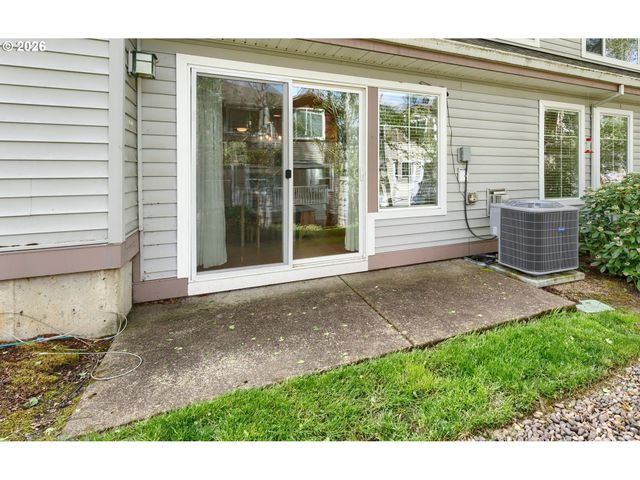 10731 Sw CANTERBURY Ln 103, Portland, OR 97224