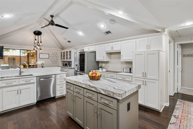 7107 Nicki Court, Dallas, TX 75252