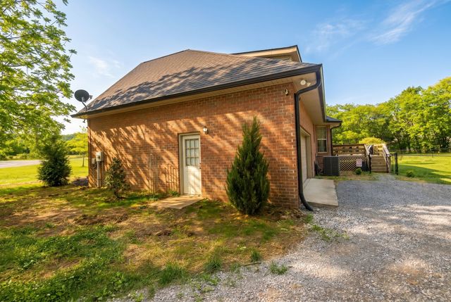 1900 Rocky Valley Rd, Lebanon, TN 37090