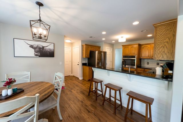 1900 Rocky Valley Rd, Lebanon, TN 37090