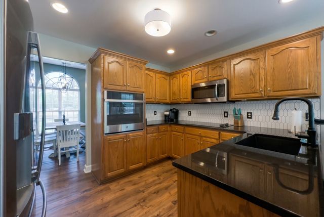 1900 Rocky Valley Rd, Lebanon, TN 37090