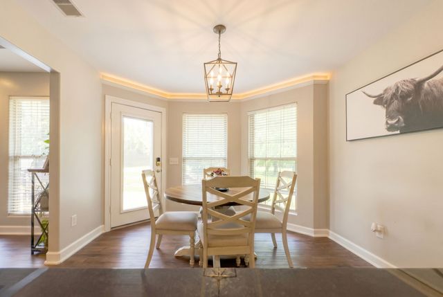 1900 Rocky Valley Rd, Lebanon, TN 37090