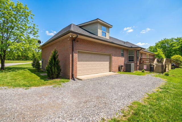 1900 Rocky Valley Rd, Lebanon, TN 37090