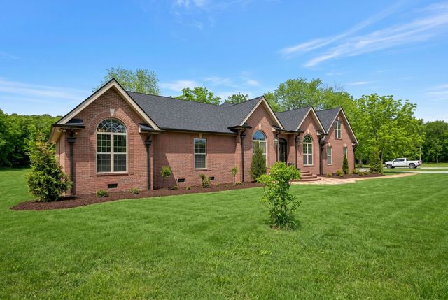 1900 Rocky Valley Rd, Lebanon, TN 37090