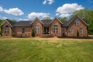 1900 Rocky Valley Rd, Lebanon, TN 37090