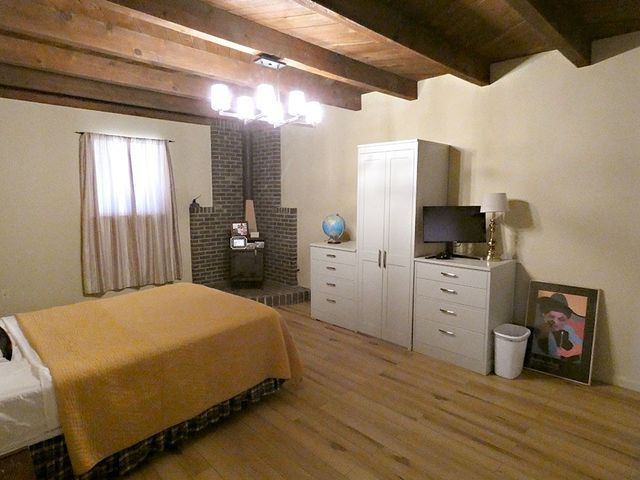 47A Camino Montoya, Santa Fe, NM 87507