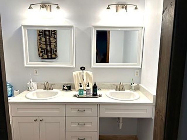 47A Camino Montoya, Santa Fe, NM 87507