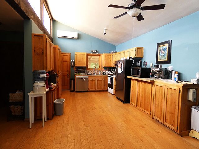 47A Camino Montoya, Santa Fe, NM 87507