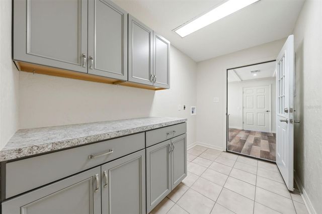 33942 LINDA LANE, Leesburg, FL 34788