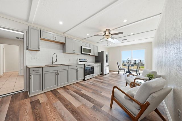 33942 LINDA LANE, Leesburg, FL 34788