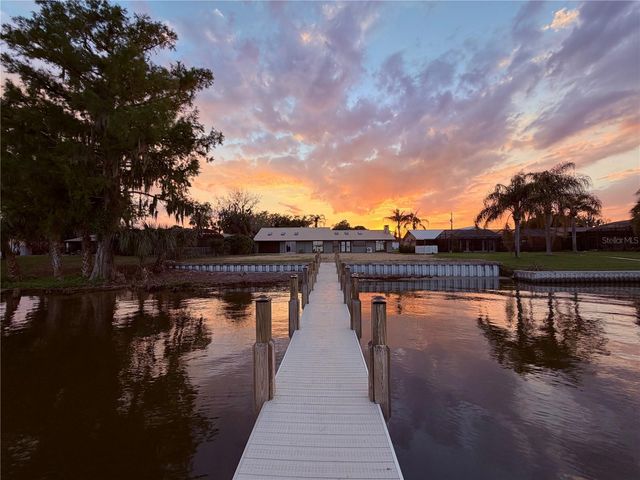 33942 LINDA LANE, Leesburg, FL 34788