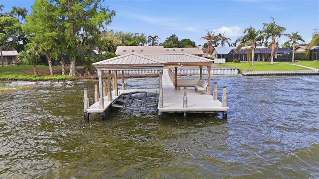 33942 LINDA LANE, Leesburg, FL 34788