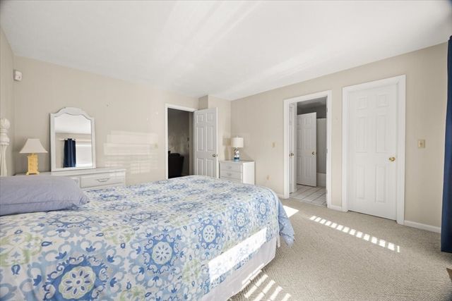 30 Harbor Hill Dr 30, Bourne, MA 02532