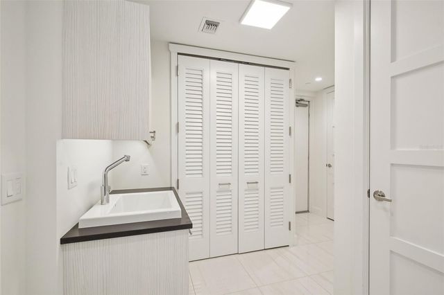 3401 BAYSHORE BOULEVARD 1704, Tampa, FL 33629