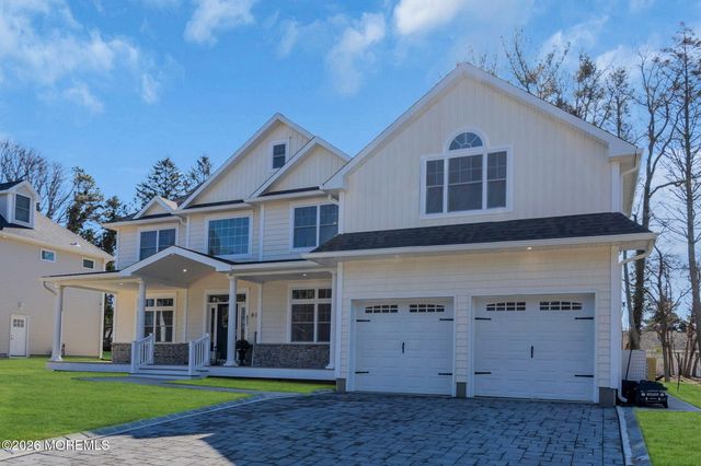 817 Naryshkin Way, Toms River, NJ 08753