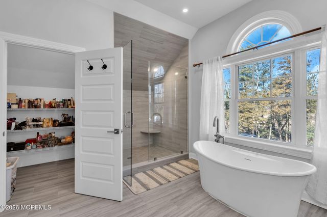 817 Naryshkin Way, Toms River, NJ 08753