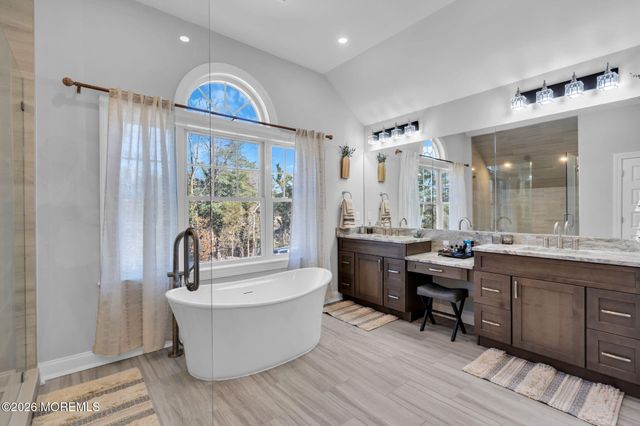 817 Naryshkin Way, Toms River, NJ 08753