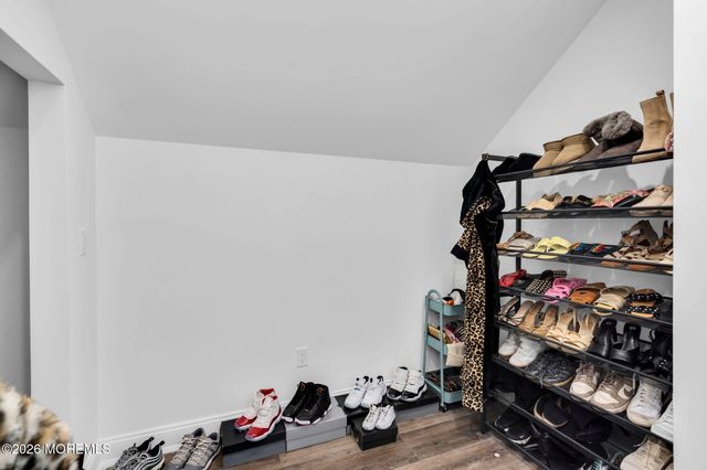 817 Naryshkin Way, Toms River, NJ 08753