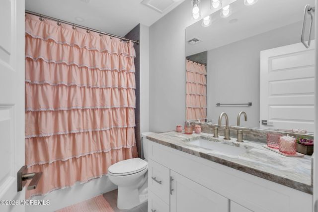 817 Naryshkin Way, Toms River, NJ 08753