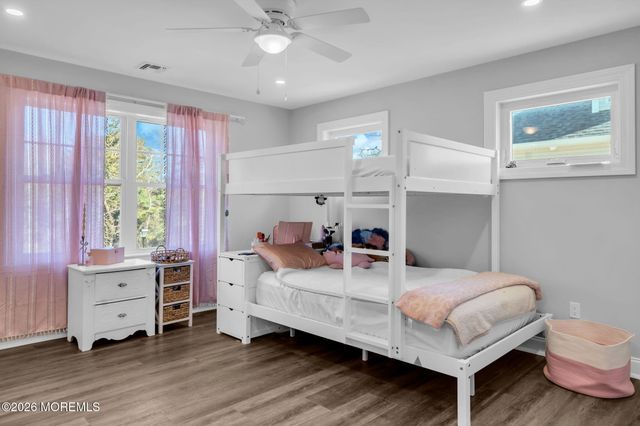 817 Naryshkin Way, Toms River, NJ 08753