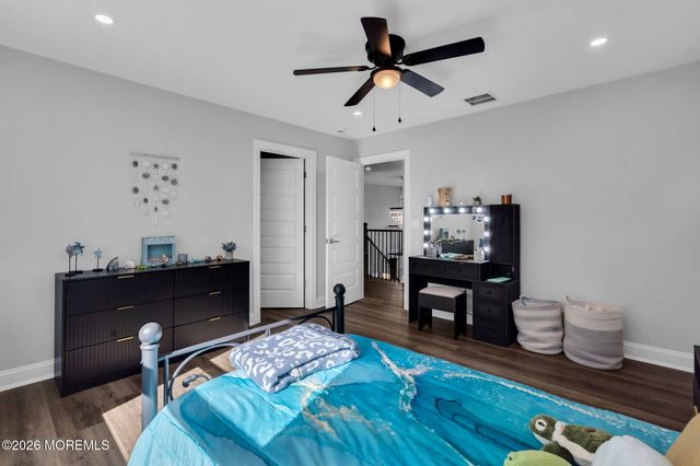 817 Naryshkin Way, Toms River, NJ 08753