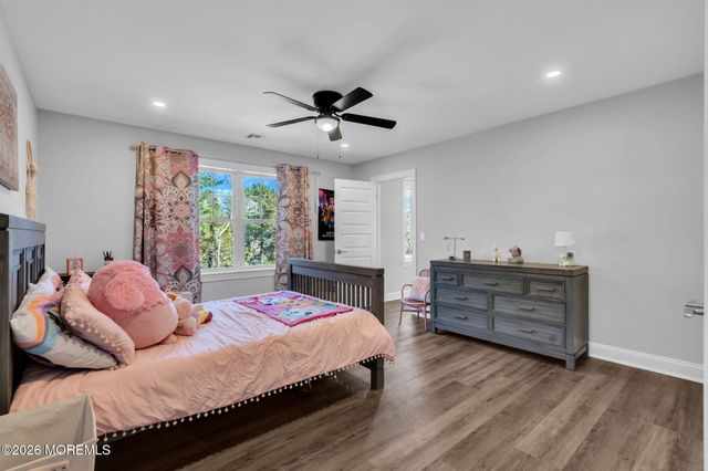 817 Naryshkin Way, Toms River, NJ 08753