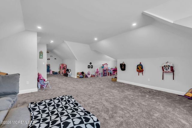 817 Naryshkin Way, Toms River, NJ 08753