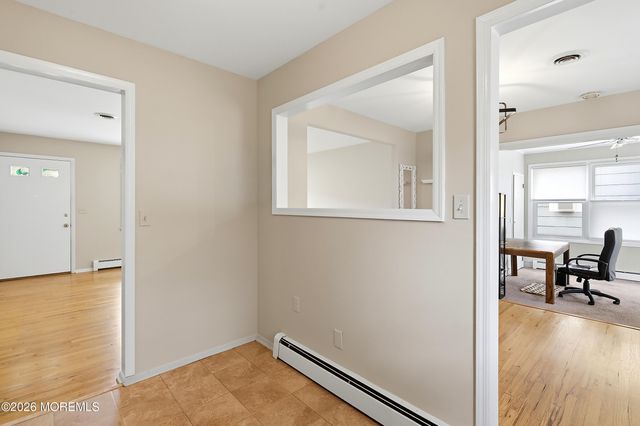 943 N Edgebrook Drive N, Toms River, NJ 08757