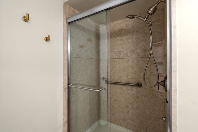 250 Hammond Pond Parkway 609N, Newton, MA 02467