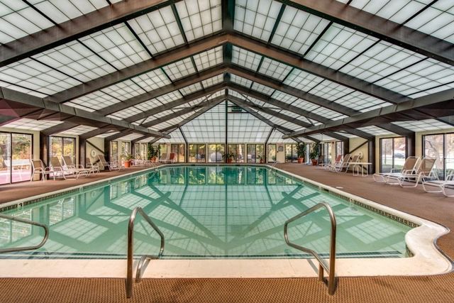 250 Hammond Pond Parkway 609N, Newton, MA 02467